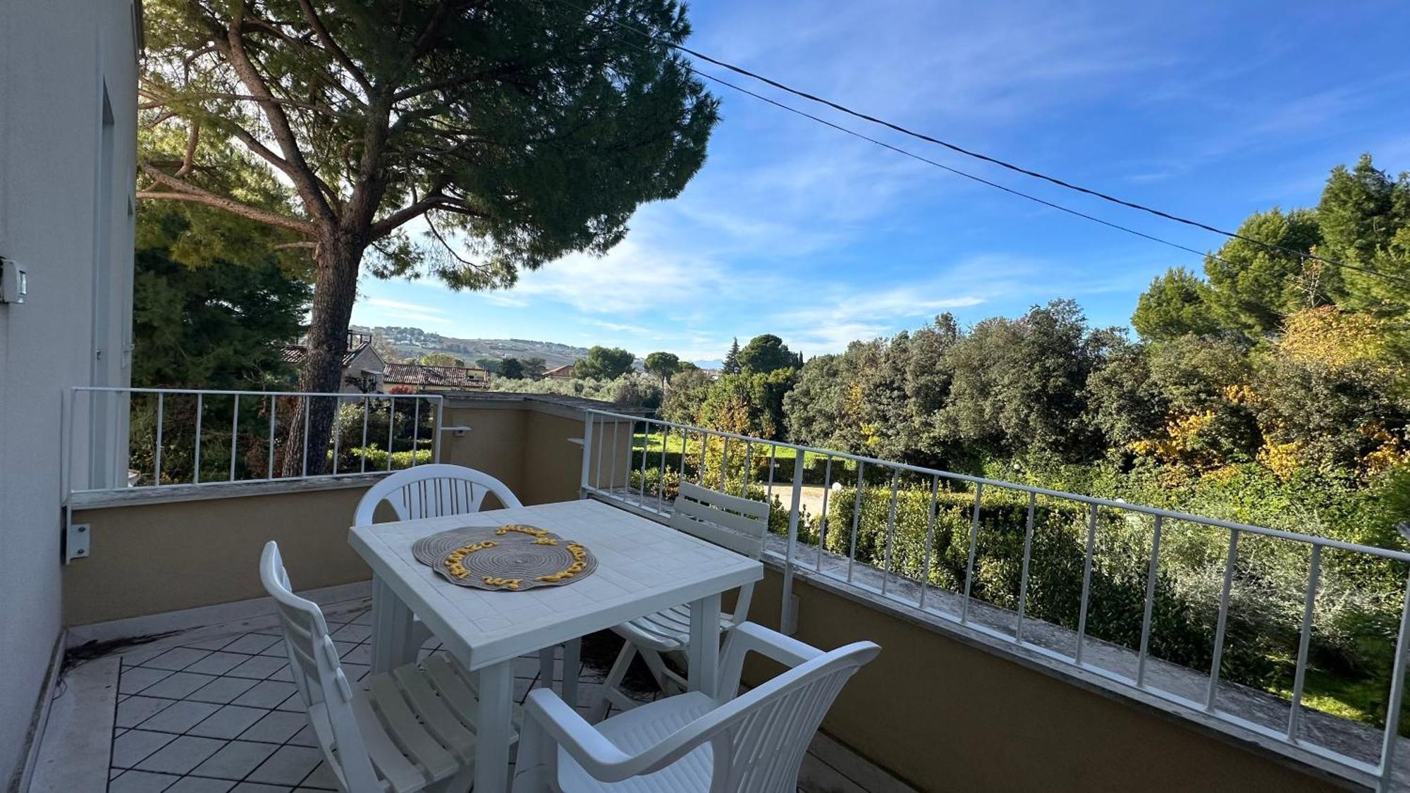 N185 - Numana, Meraviglioso Trilocale Con Terrazzo E Piscina Kültér fotó